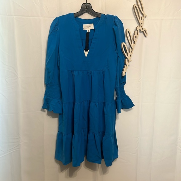 Capri Blue Crepe Kenzo Dress
POMANDER PLACE - Picture 4 of 8